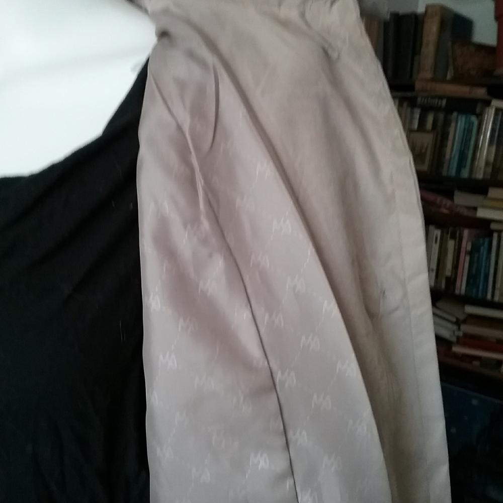 TEX Trench Coat - Picture 6 of 11